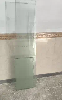 شیشه ویترین و در و پنجره