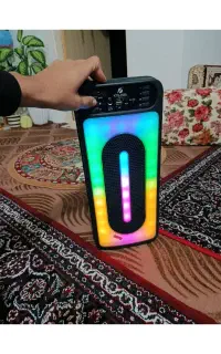 اسپیکر زیبا و صدای بلند