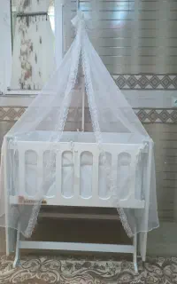 گهواره نوزاد متحرک