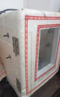 دستگاه جوجه کشی