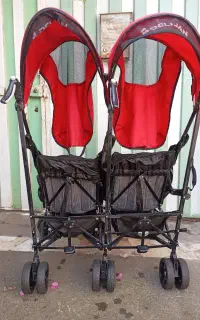 کالسکه دوقلو کنارهم مدل دلیجان