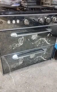 گاز ۵شعله چدنی  سالم در حد نو