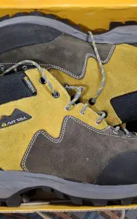 کفش کوهنوردی قارتال مدل کمچی نو