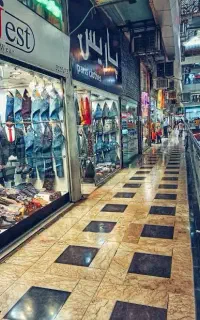نگهبان مجتمع تجاری