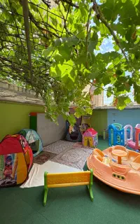 مربی  زبان نیمه وقت  مهد