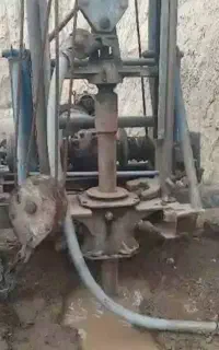 چاه مته ای با دستگاه لاتوری اتوماتیک
