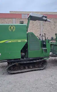 کمباین زنجیری مدل‌ ۲۰۱۷ساعت کار۱۲۰۰