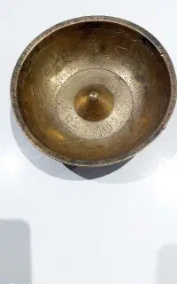 کاسه برنجی با قدمت بالای ۶۰ سال