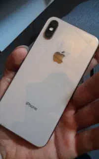 ایفون xs