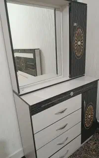 میز آرایش