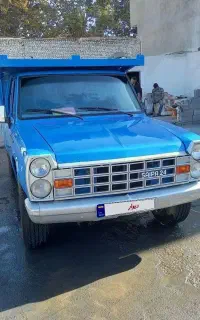 نیسان وانت ۸۲عتیقه درحدخشک