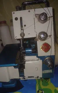 چرخ سر دوز سه نخ درحد نو