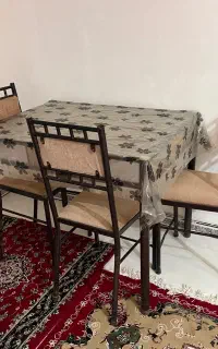 میز ناهارخوری