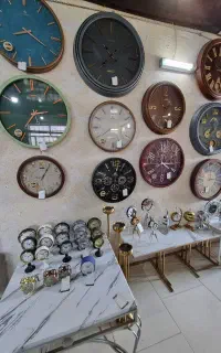 انواع ساعت دیواری و رومیزی و ایستاده
