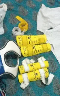 ست کامل تکواندو همراه با کمربند زرد و سفید