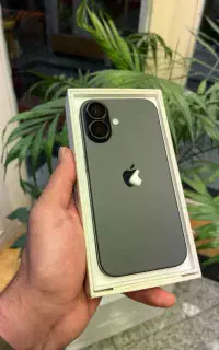 iPhone 16 128 Gig دوسیم کارت باطری ۹۴ درصد