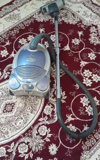 جاروبرقی۵۰۰۰۰۰۰ ومیزتلفن۳۰۰۰۰۰