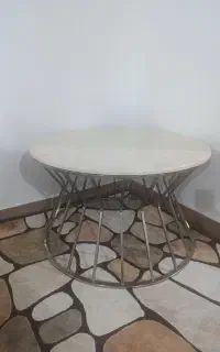 میز عسلی بزرگ کاملا سالم و نو