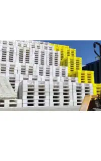 پالت پلاستیکی و چوبی