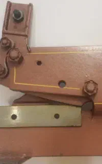 قیچی زمینی آهن بر