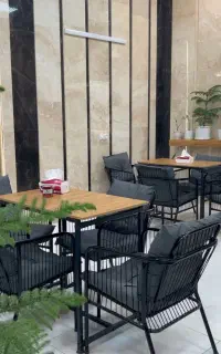 صندلی و میز