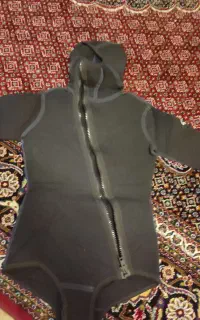 لباس نیم تنه غواصی