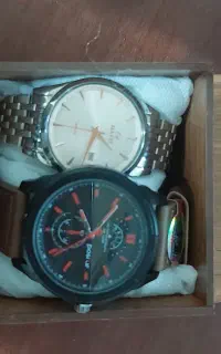 دو عدد ساعت مردانه نو با جعبه