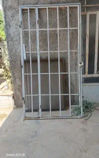 حفاظ در و پنجره