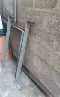 پایه میز کار