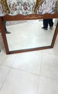 آیینه قاب دار چوبی