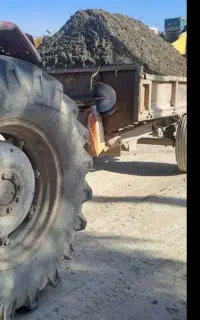 حمل نقل با تراکتورنخاله شن