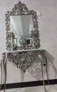 کنسول و شمعدان