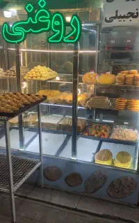 ویترین ساده قنادی