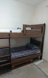تخت دو طبقه
