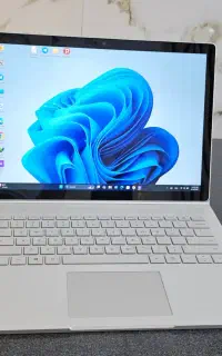 Surface Book 2