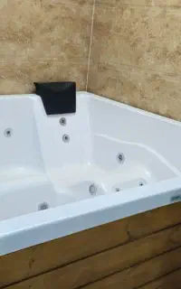 جکوزی ۶ نفره