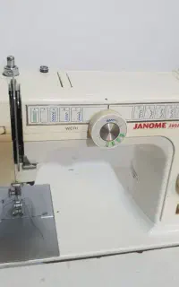 چرخ خیاطی ژاپنی ژانومه درحدنواصلی فروشی...