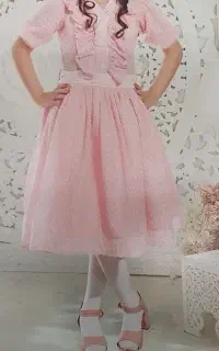 تعدادی لباس نو