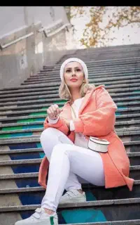 استخدام مدل مدلینگ پا بند اکسسوری زنانه