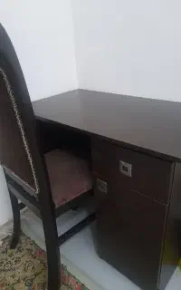 فروش میز تحریر قهوه ای با صندلی