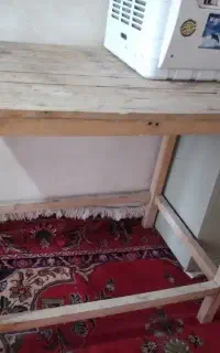 میزچوبی واس کرسی ومیزکارمیشه استفاده کرد