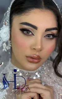 خدمات میکاپ و آموزش