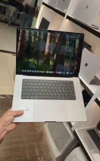 مک بوک پرو ام وان پرو