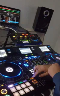 Dj دیجی مراسم عروسی تولد جشن پارتی کافه رستوران