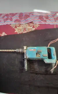 هیلتی مدل بوش