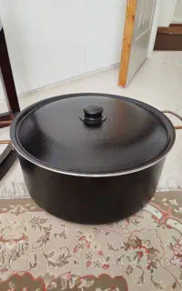 قابلمه تفلون تابان۴۲ نو مناسب جهیزیه