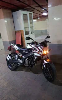 ان اس اپاچی لاکی بنلی ns