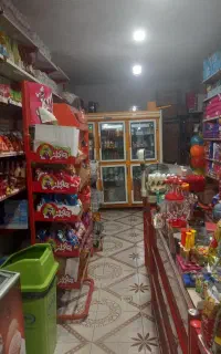 کارگر سوپر مارکت و فروشنده