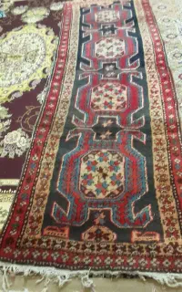 فرش کناره طبیعی و تلویزیون