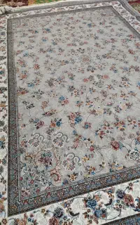 سه تا فرش یک رنگ 12متری و دوتا 6متری